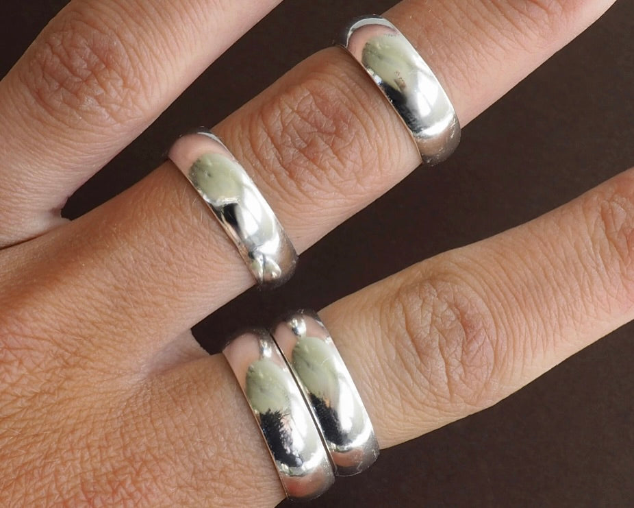 Simple Band Ring