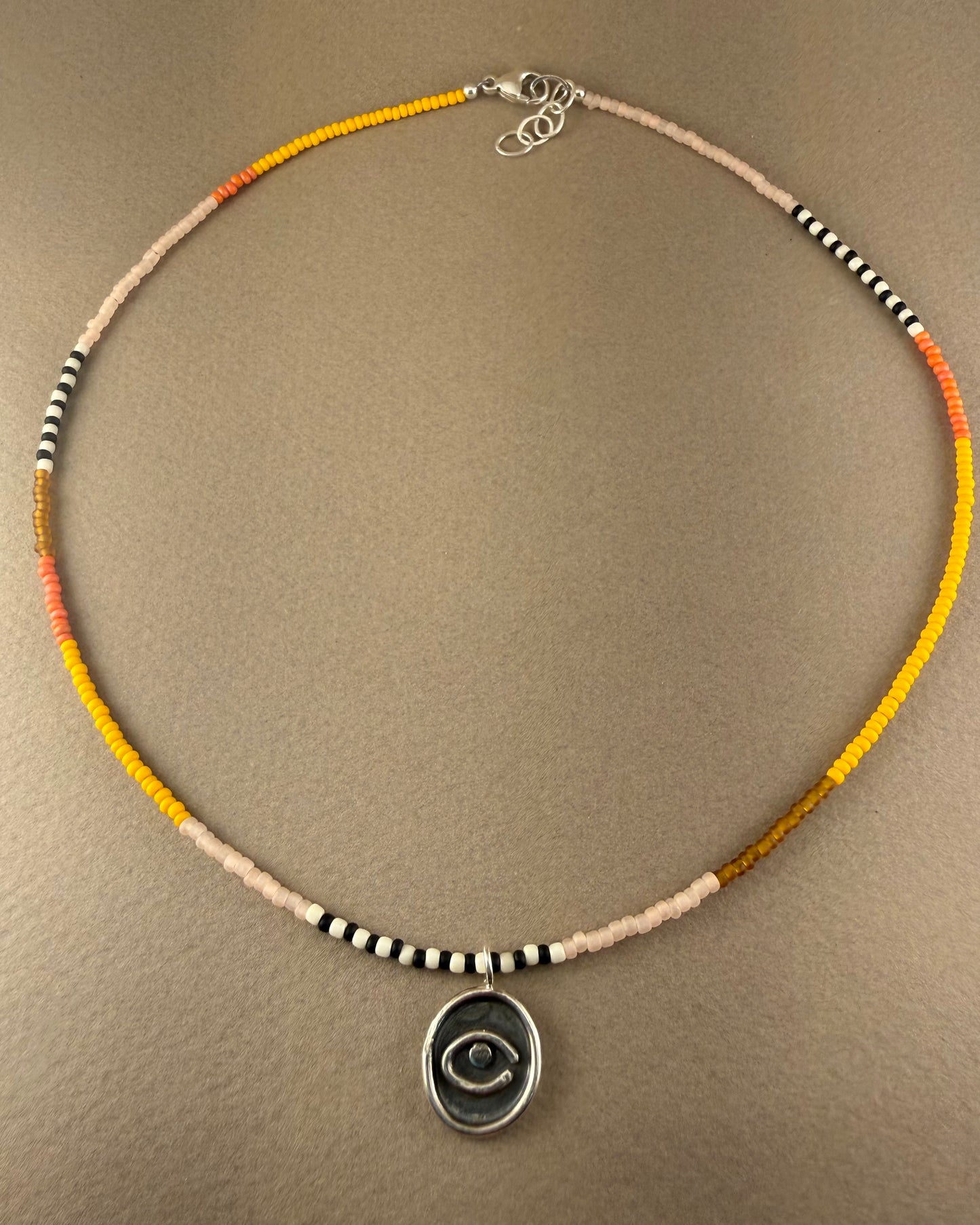 Eye Necklace Apricot/Orange