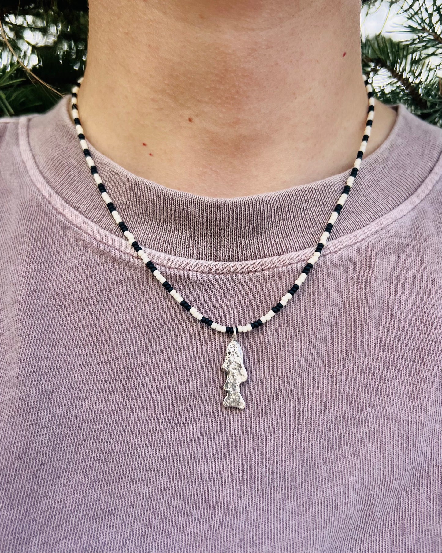 Fishies Necklace Eggshell/Iris